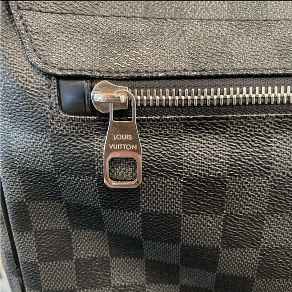 Louis Vuitton District Messenger PM Shoulder Bag Black Canvas/Leather Damier. - Picture 5 of 12